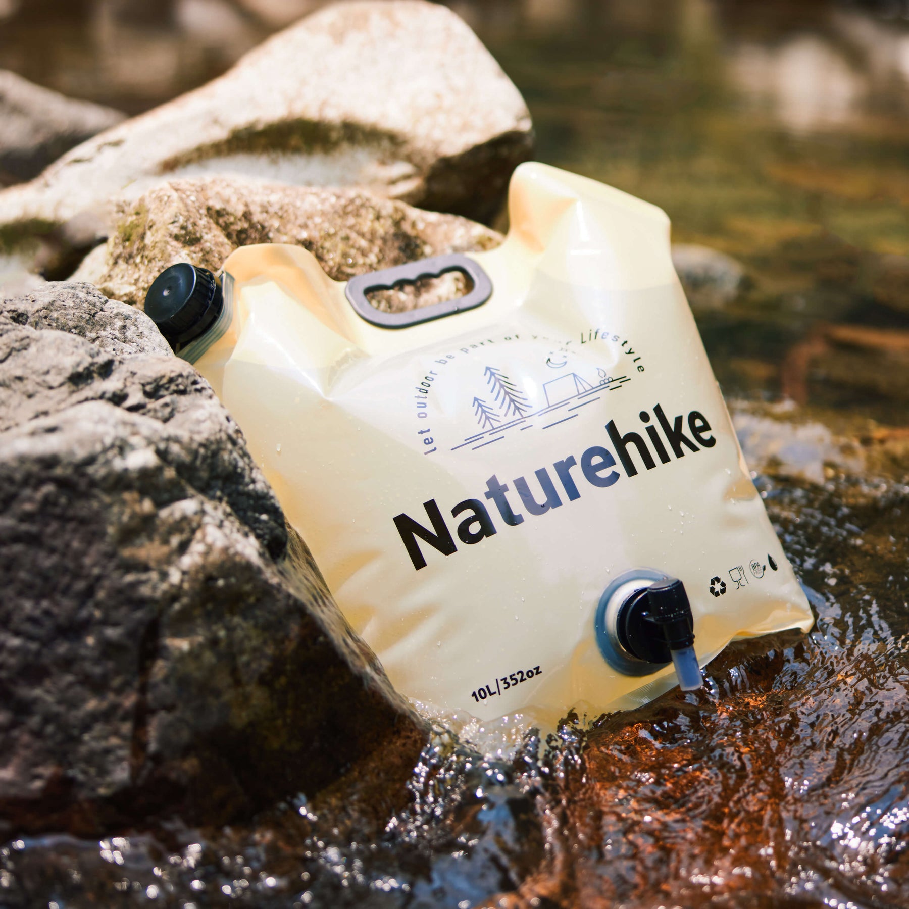 Outdoor hydration pack