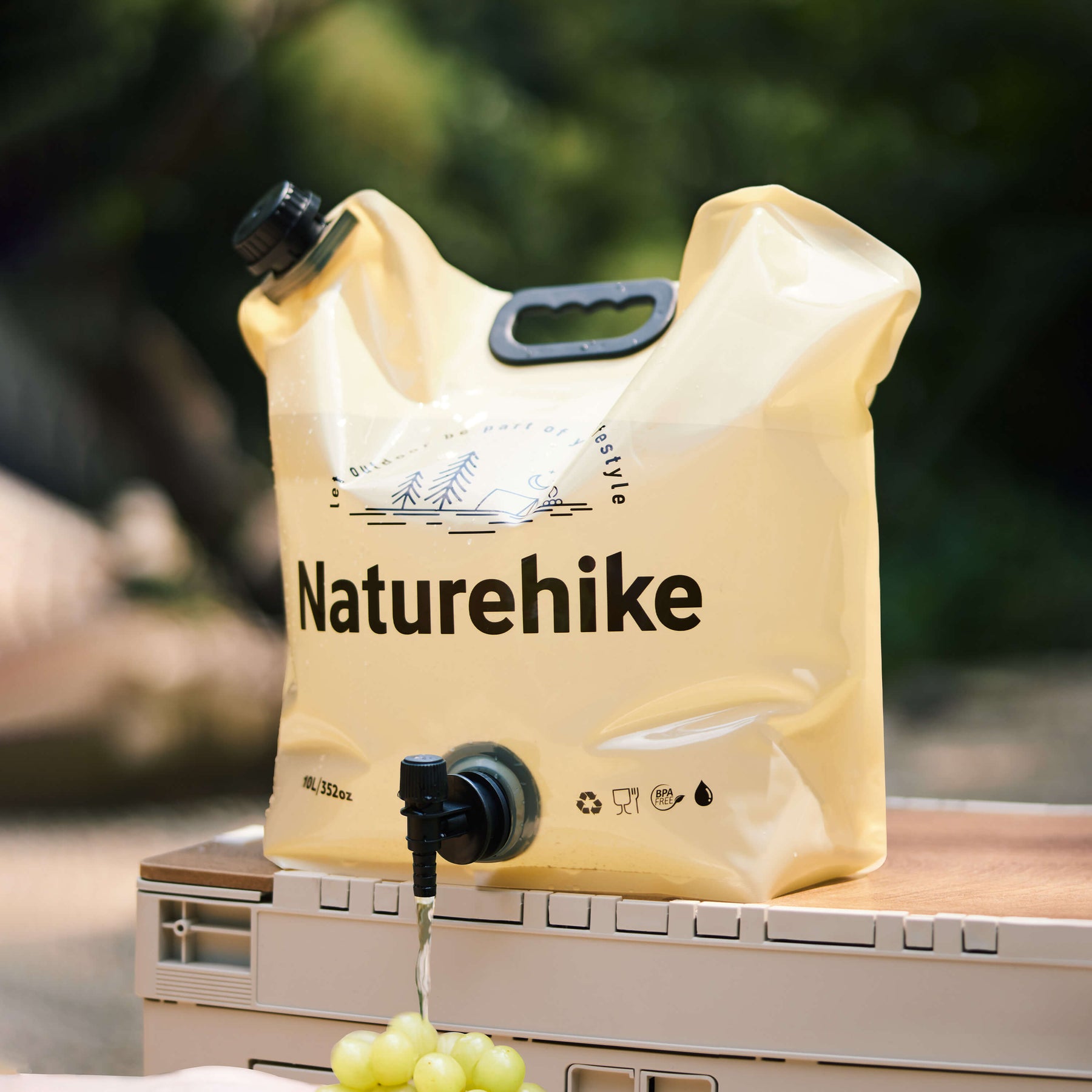 Outdoor hydration pack
