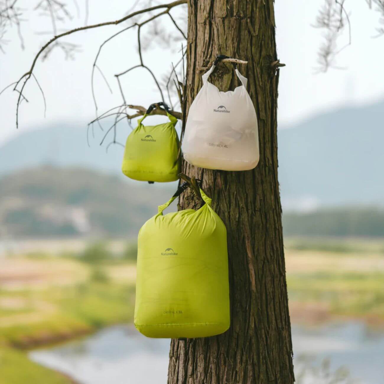 Roll-top dry bag