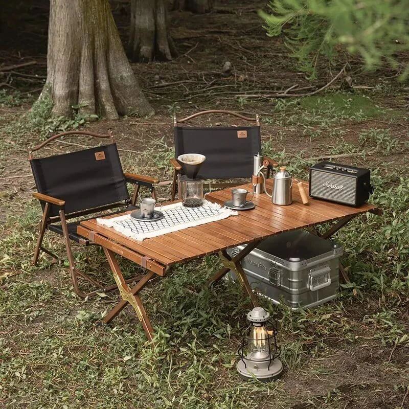 Table rétractable d'extérieur en bois