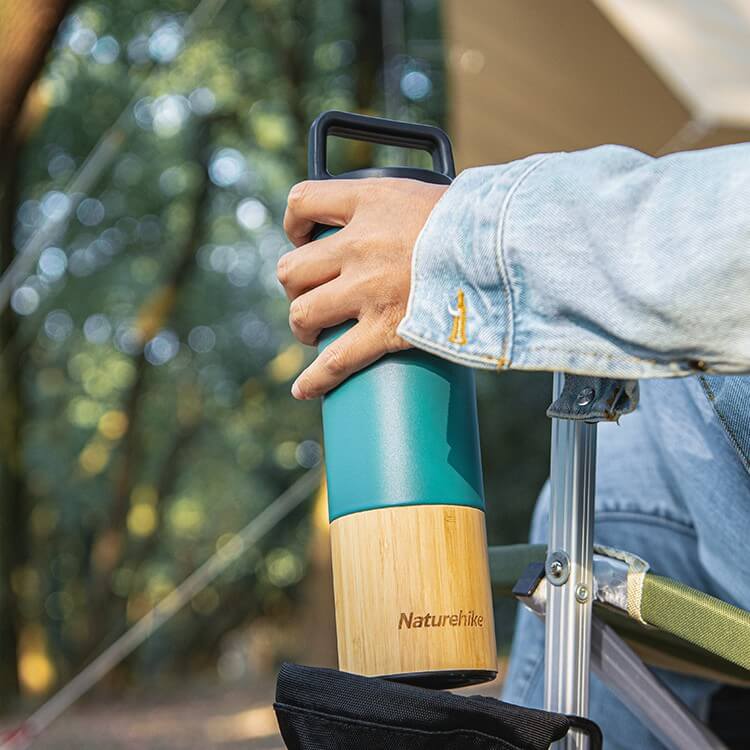 Bamboo bottle with tea compartment