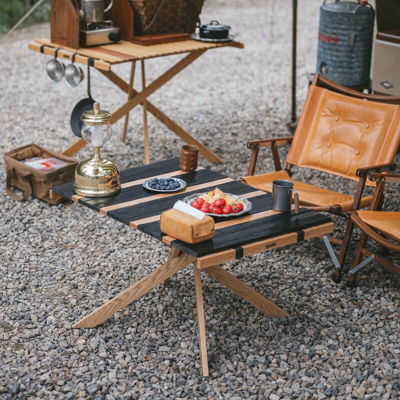 Portable dining table